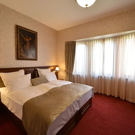Noblesse Boutique Hotel 5*